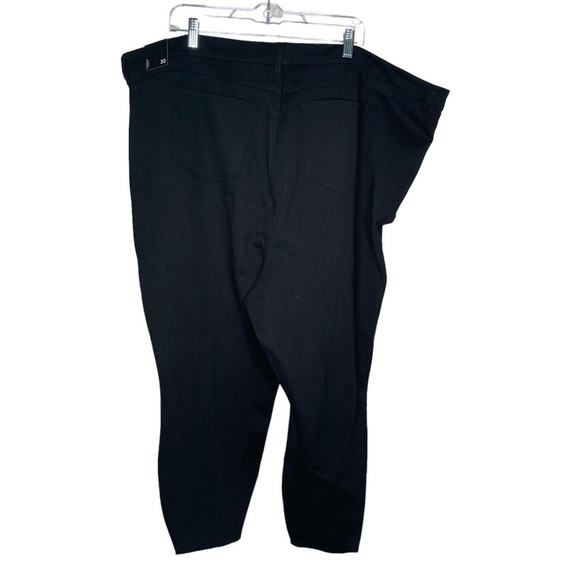 New Torrid Black Studio Luxe Ponte Skinny Mid-Fit Crop Pants 30 BNWT - Picture 9 of 9